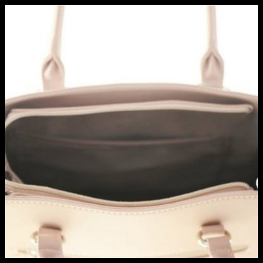 *SOLD* David Jones Multi-textured Top Handle Bag - Picture 4 of 5